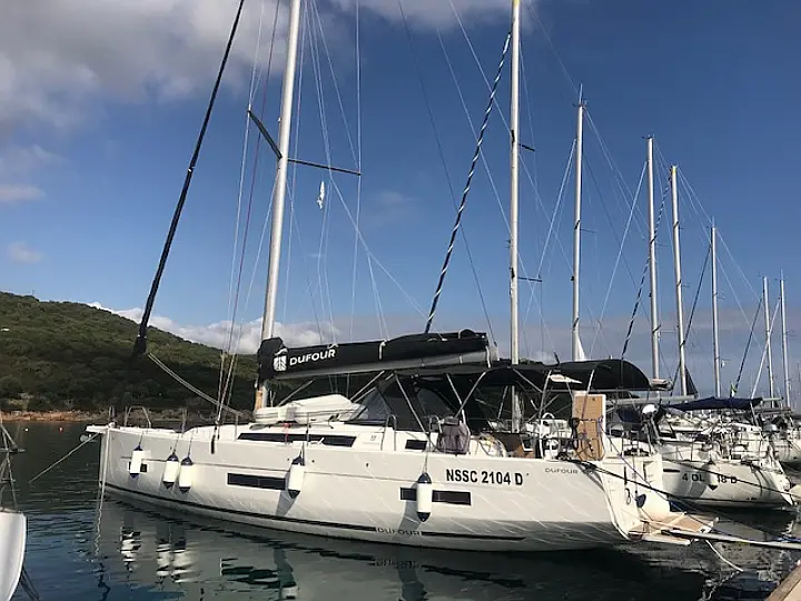 Dufour 530 - External image