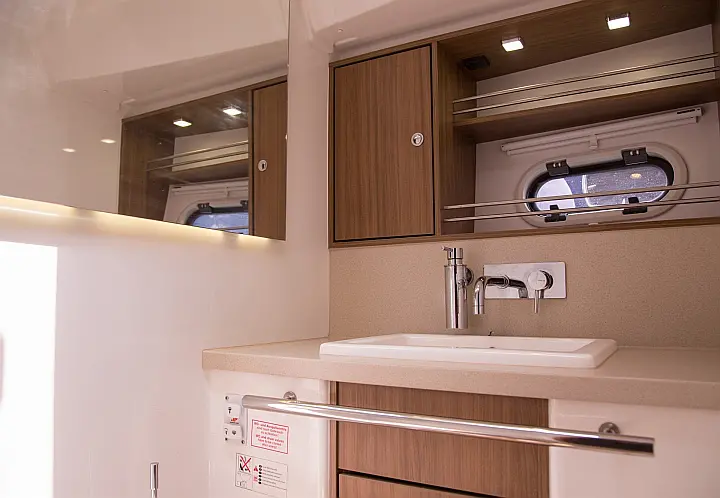 Bavaria 43 HT Sport - 