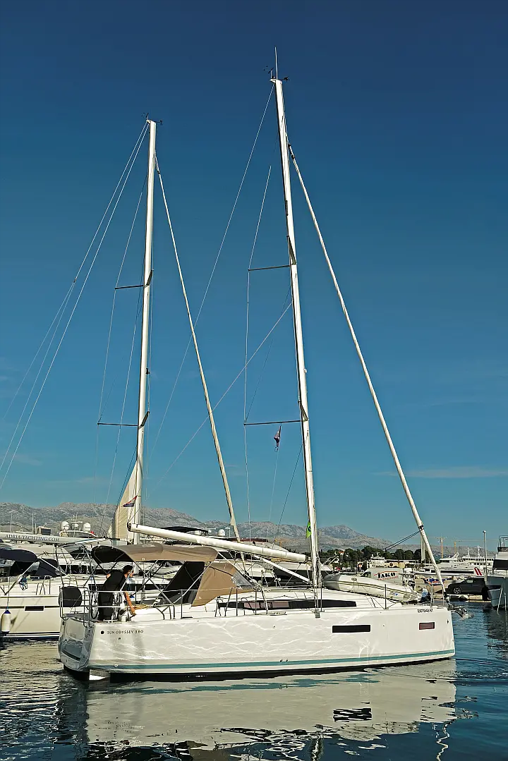 Sun Odyssey 380 - 