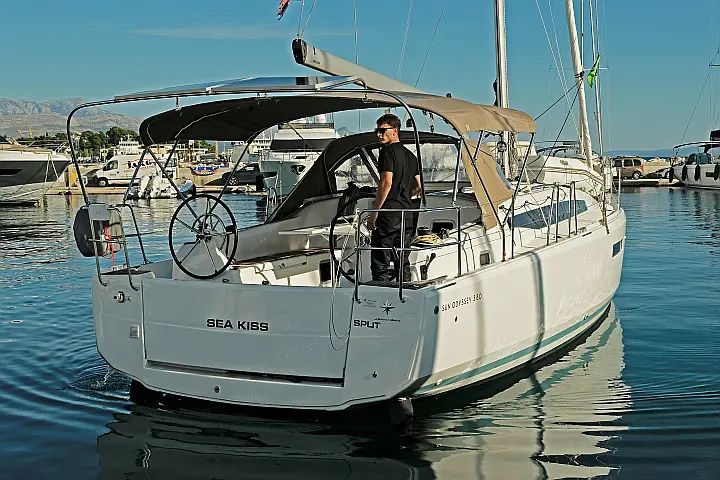 Sun Odyssey 380 - 