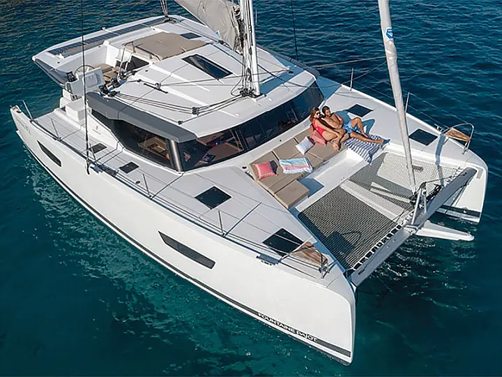 Fountaine Pajot Astréa 42 - External image
