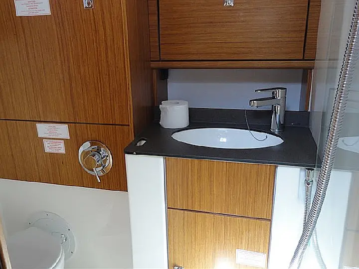 Bavaria Cruiser 51 . - 