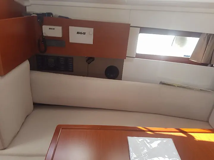 Oceanis 38.1 - 