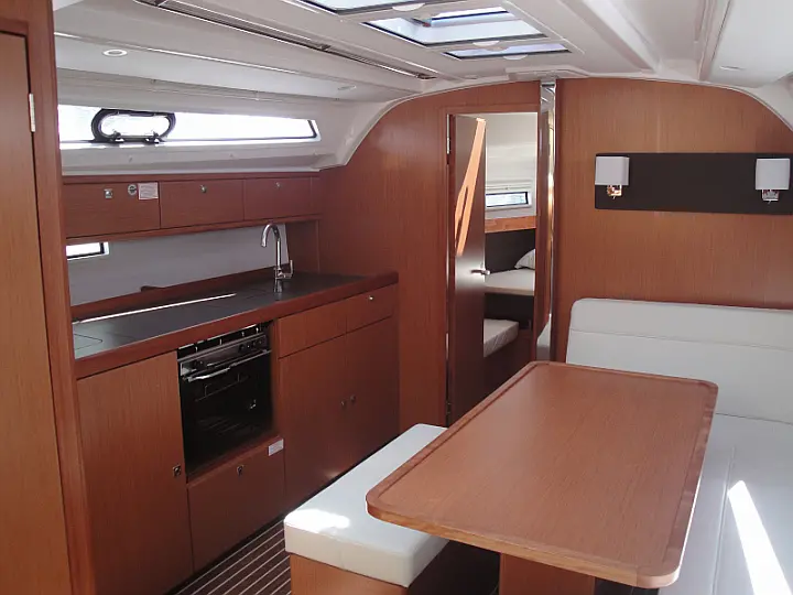 Bavaria Cruiser 41 - 
