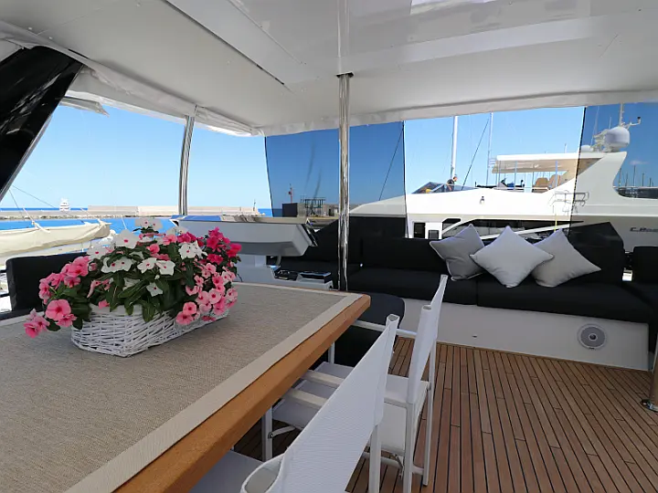 Lagoon 630 - 