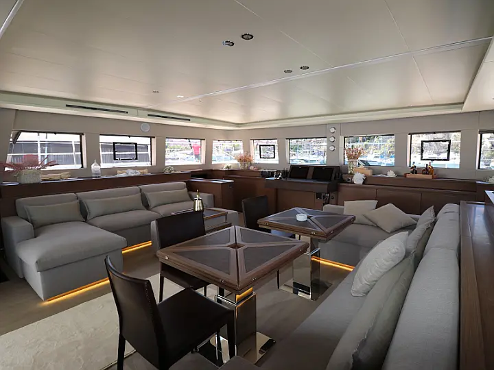 Lagoon 630 - 