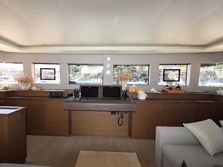 Lagoon 630 - 