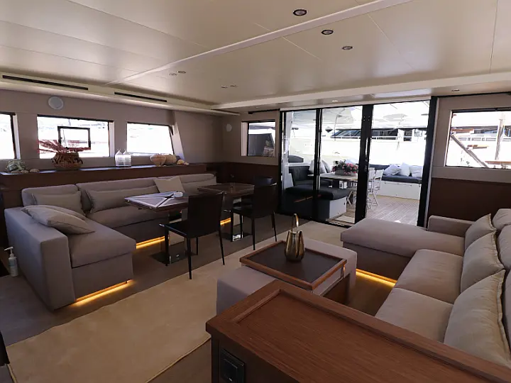 Lagoon 630 - 