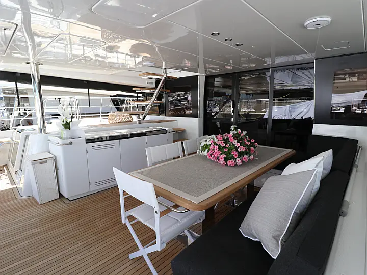 Lagoon 630 - 