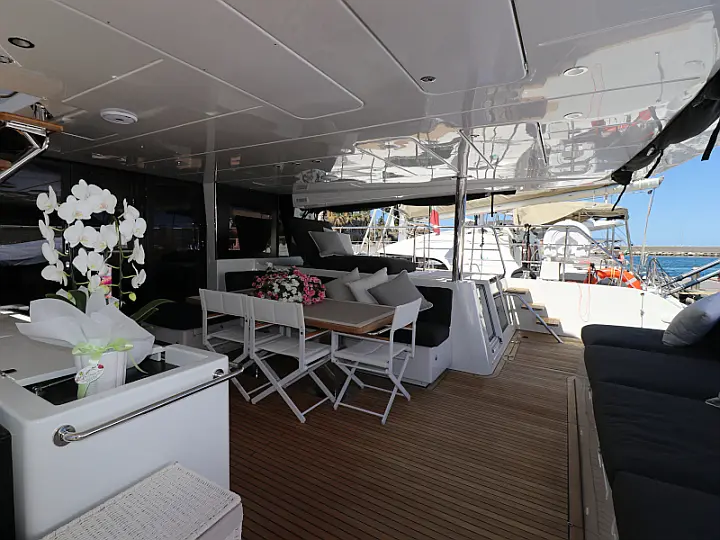 Lagoon 630 - 