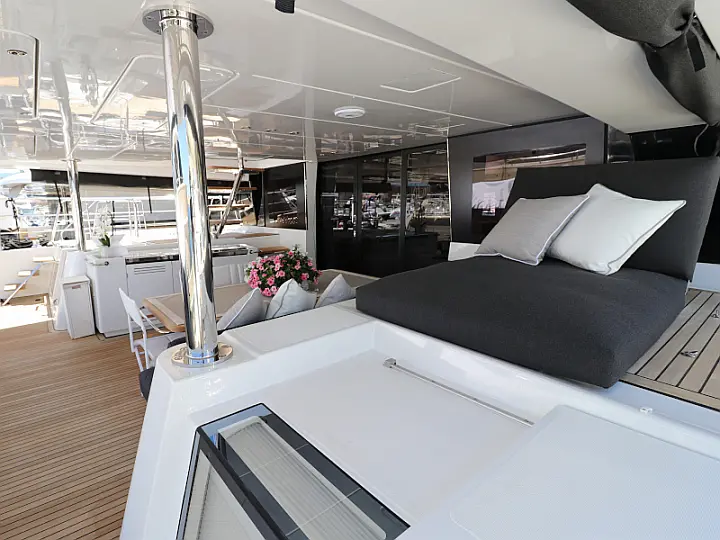 Lagoon 630 - 