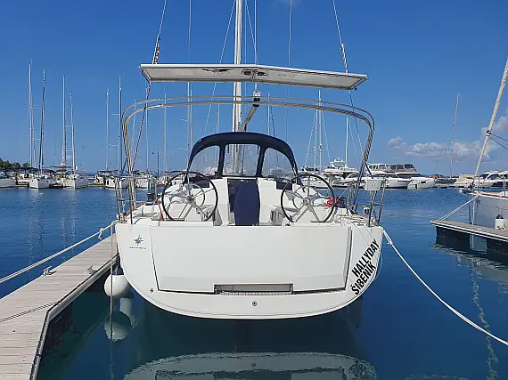 Sun Odyssey 449