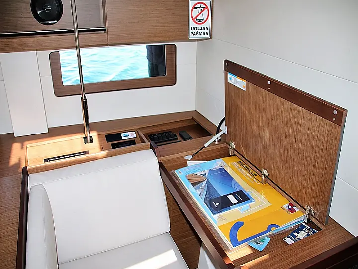 OCEANIS 51.1 BT (20) - 