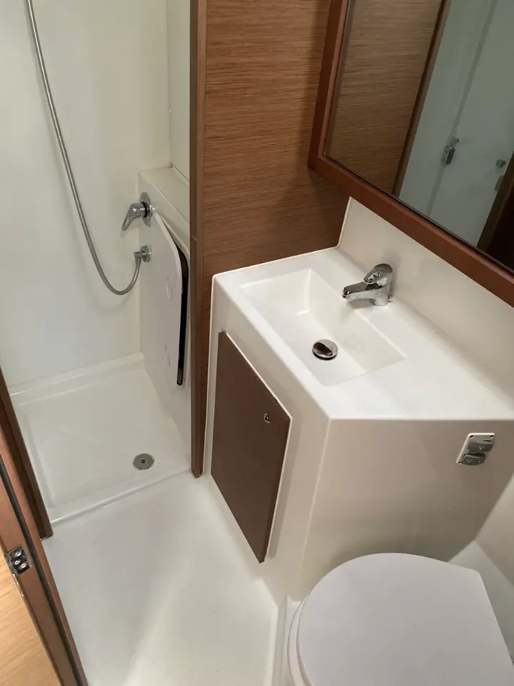 Lagoon 42 - 