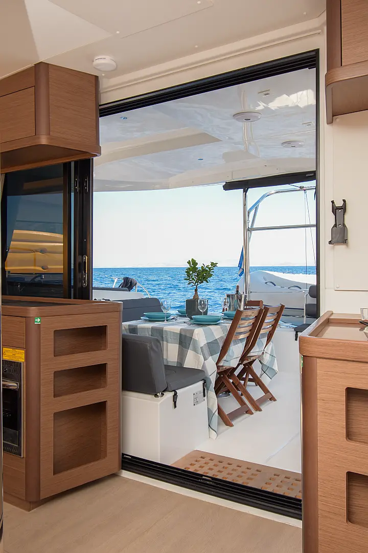 Lagoon 42 - 