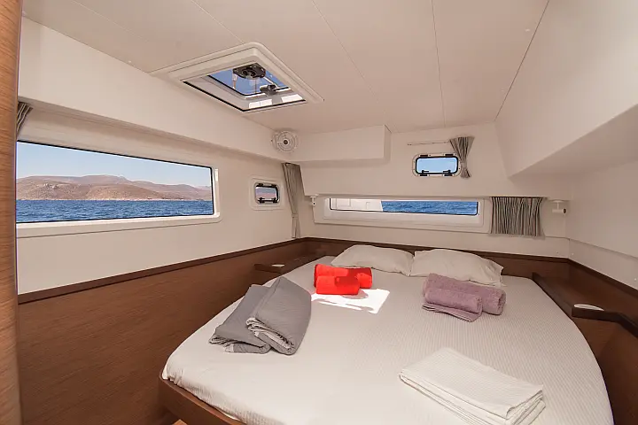 Lagoon 42 - 