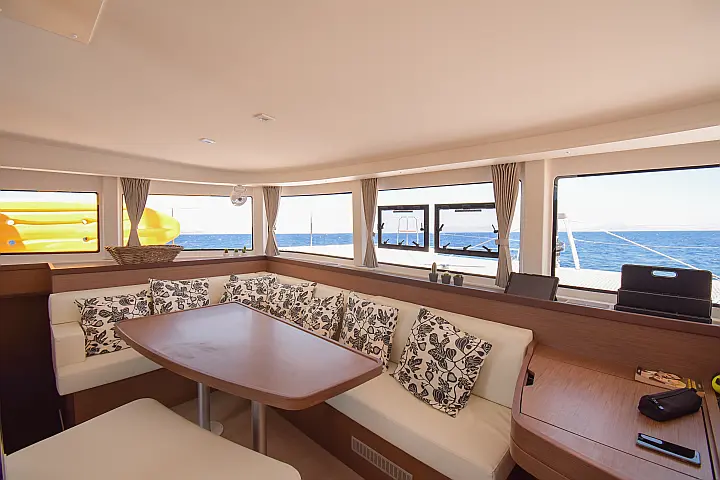 Lagoon 42 - 