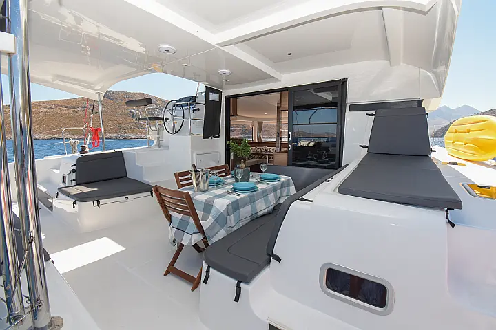 Lagoon 42 - 