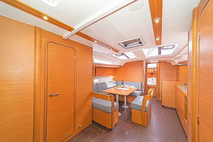 Dufour 430 - 