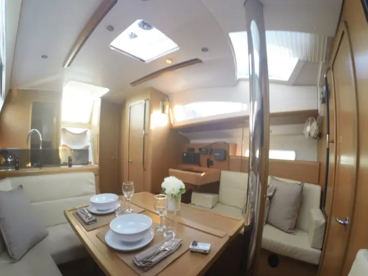 Sun Odyssey 42DS - 