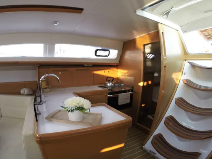Sun Odyssey 42DS - 