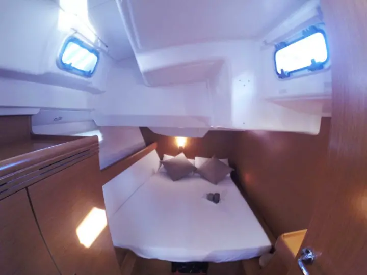 Sun Odyssey 42DS - 