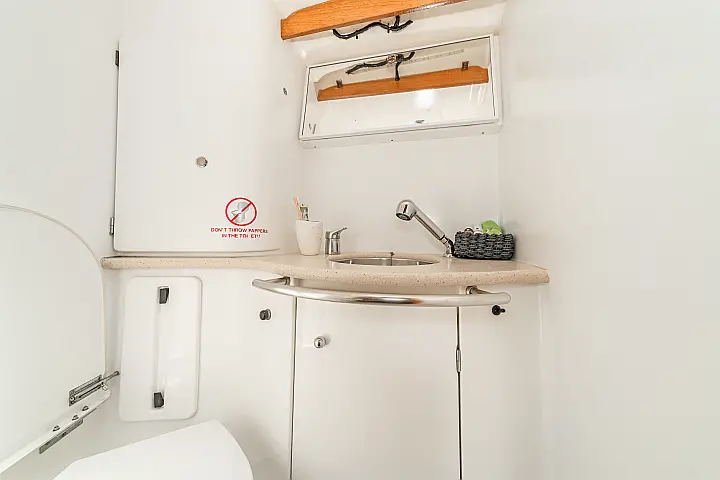 Sun Odyssey 54DS A/C & GEN - ONLY SKIPPERED - 