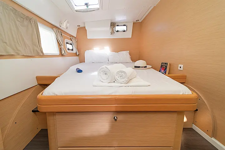 Lagoon 421 A/C - GEN - 
