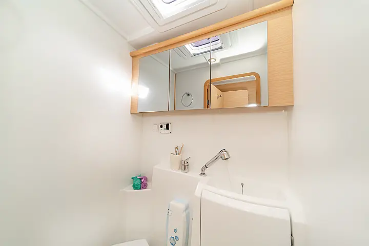 Lagoon 421 A/C - GEN - 