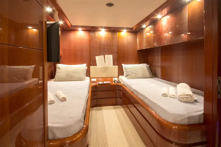 Maiora 24 - 