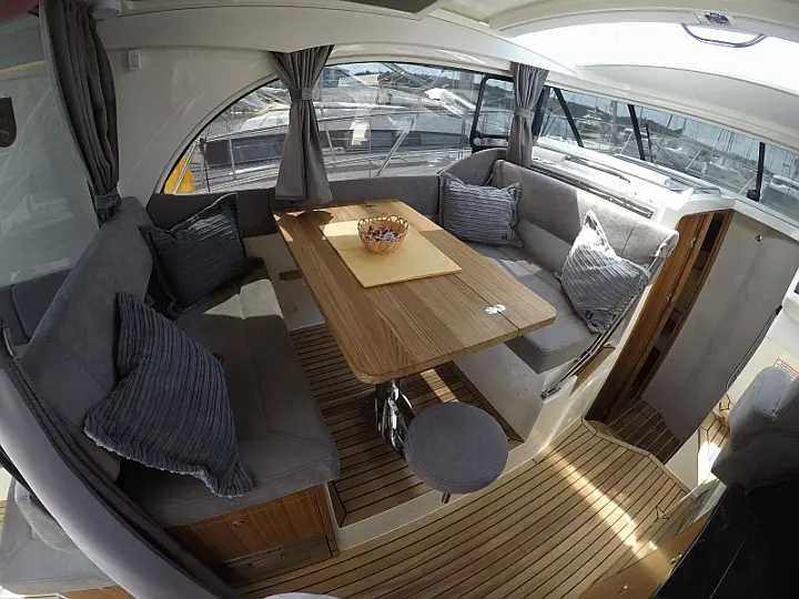 Marex 330 SCA - Marex 330 Scandinavia