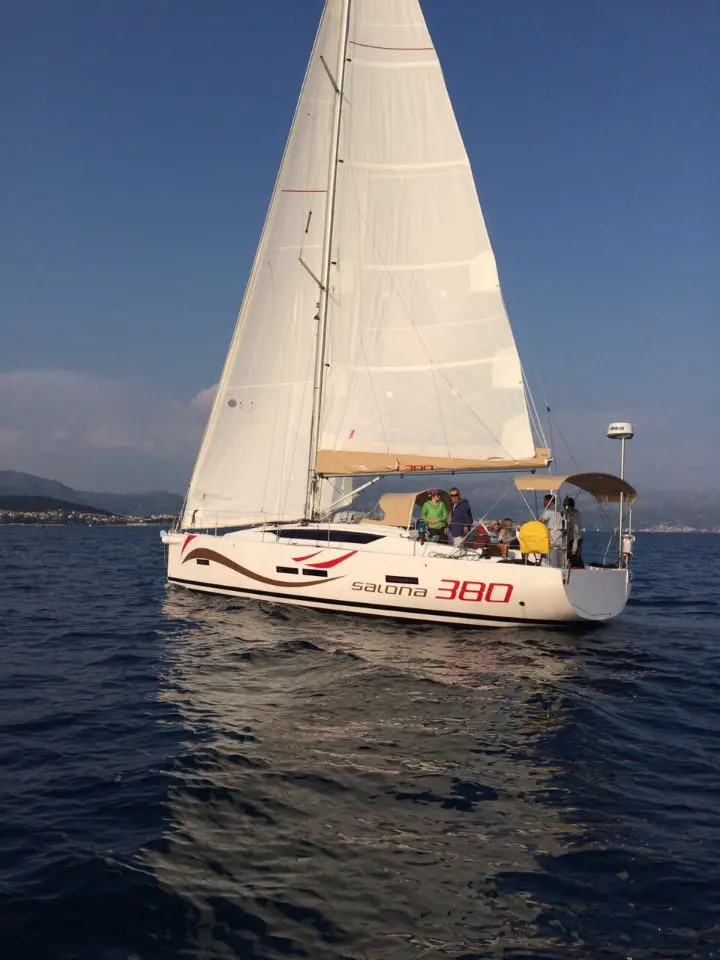Salona 380 Performance - 