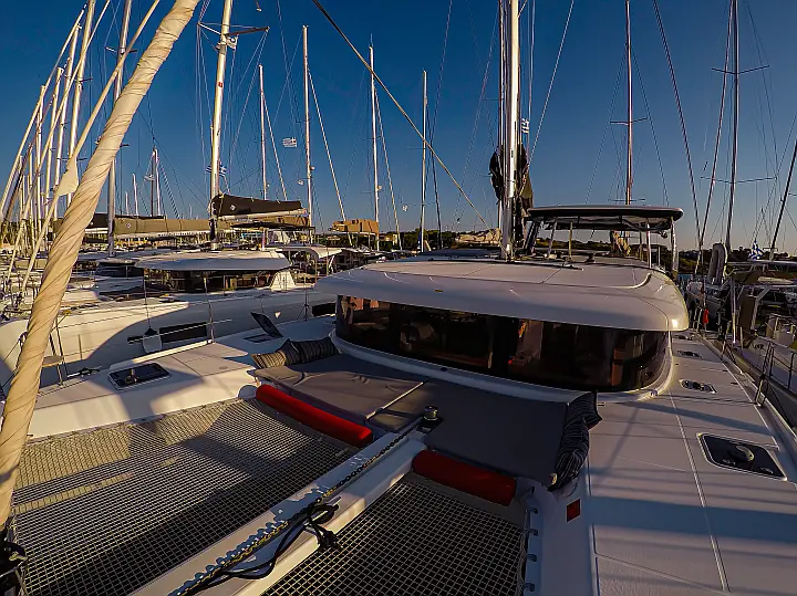 Lagoon 42 - 