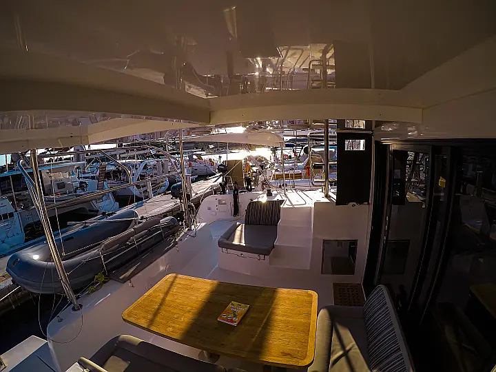 Lagoon 42 - 