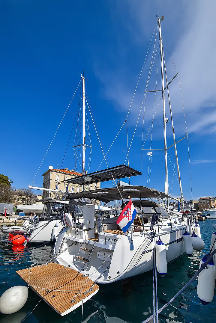 Bavaria Cruiser 56 - 