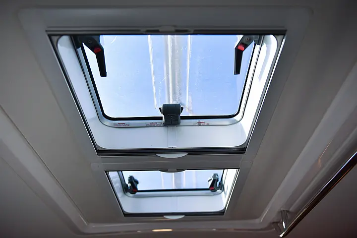 Bavaria Cruiser 56 - 