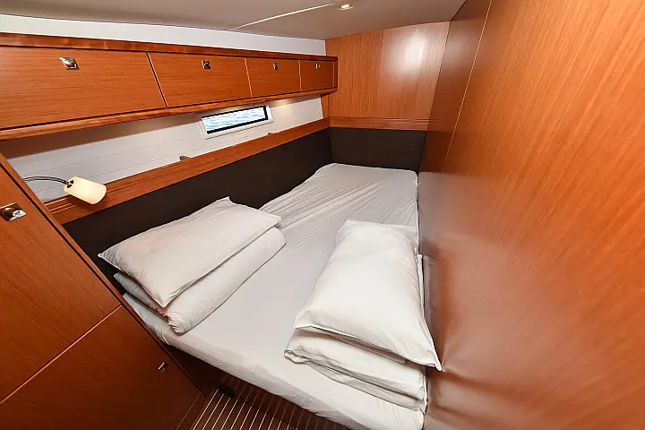 Bavaria Cruiser 56 - 