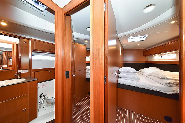 Bavaria Cruiser 56 - 