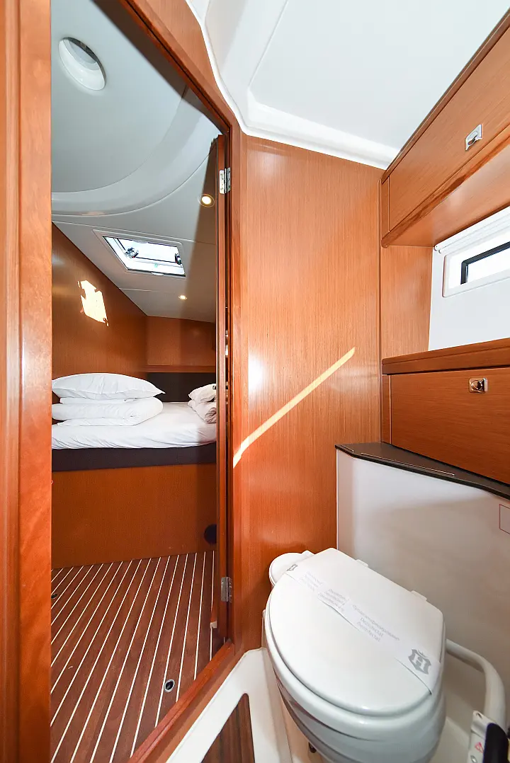 Bavaria Cruiser 56 - 