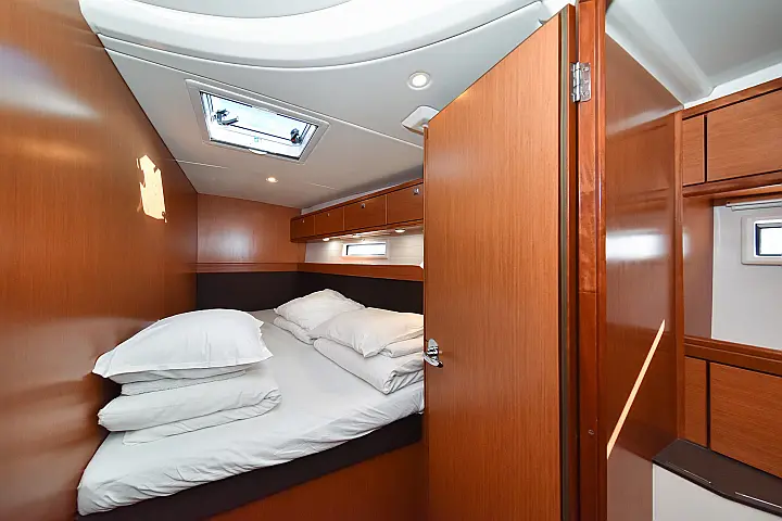 Bavaria Cruiser 56 - 