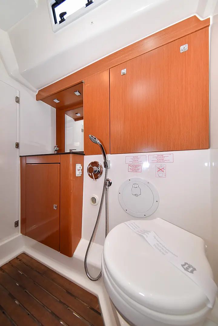 Bavaria Cruiser 56 - 