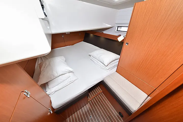 Bavaria Cruiser 56 - 