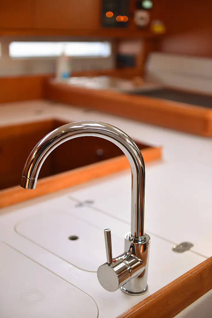 Bavaria Cruiser 56 - 