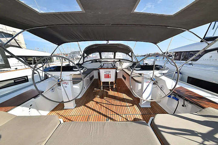 Bavaria Cruiser 56 - 
