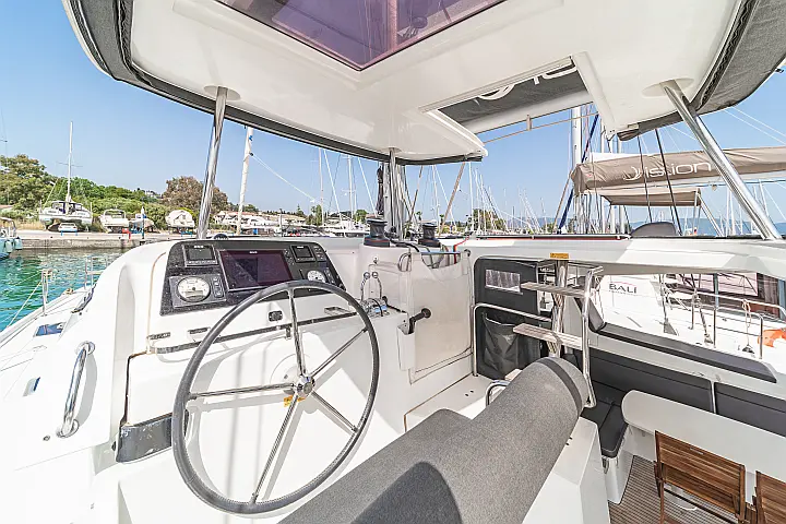 Lagoon 42 A/C & GEN & WM - 