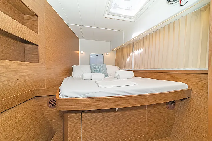 Lagoon 42 A/C & GEN & WM - 
