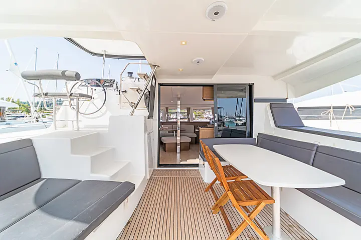 Lagoon 42 A/C & GEN & WM - 