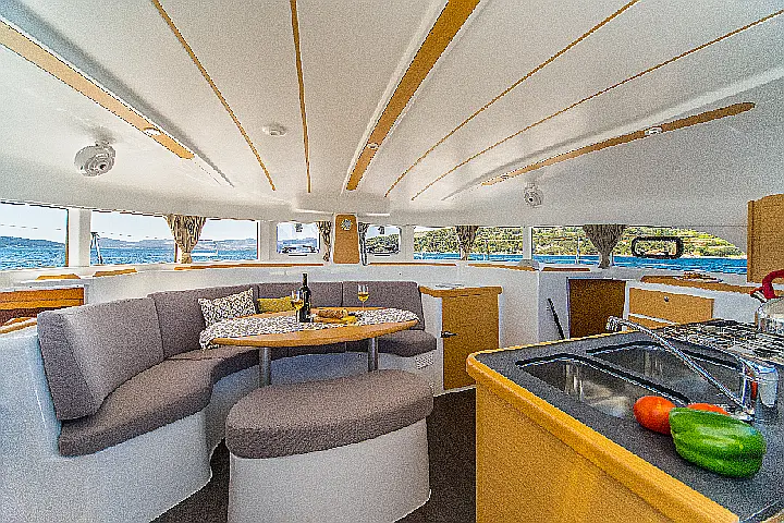 Lagoon 380 - 
