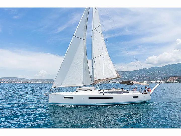 Sun Odyssey 490 4cab - External image