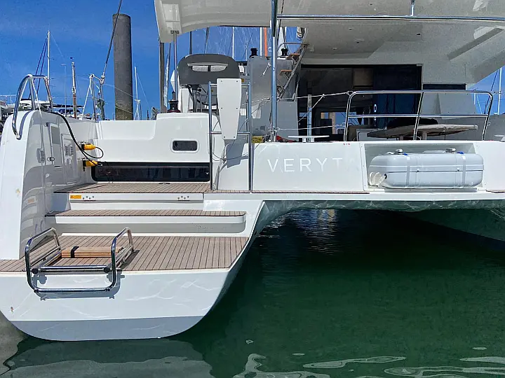 Lagoon 42 - 